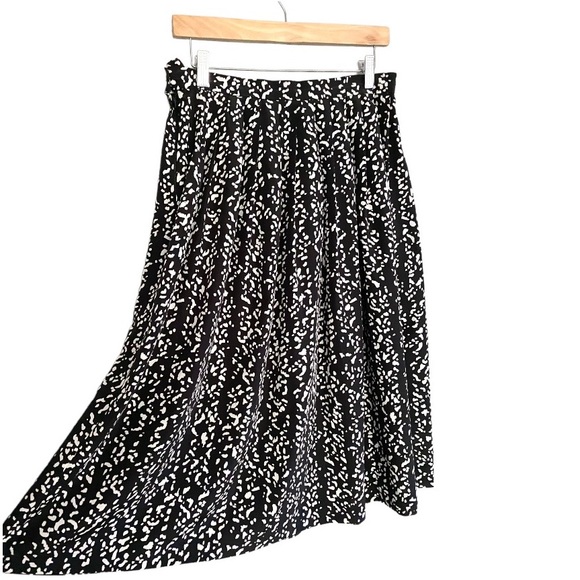 Vintage 80s Black and White Full Skirt Knee Length M - Picture 6 of 7